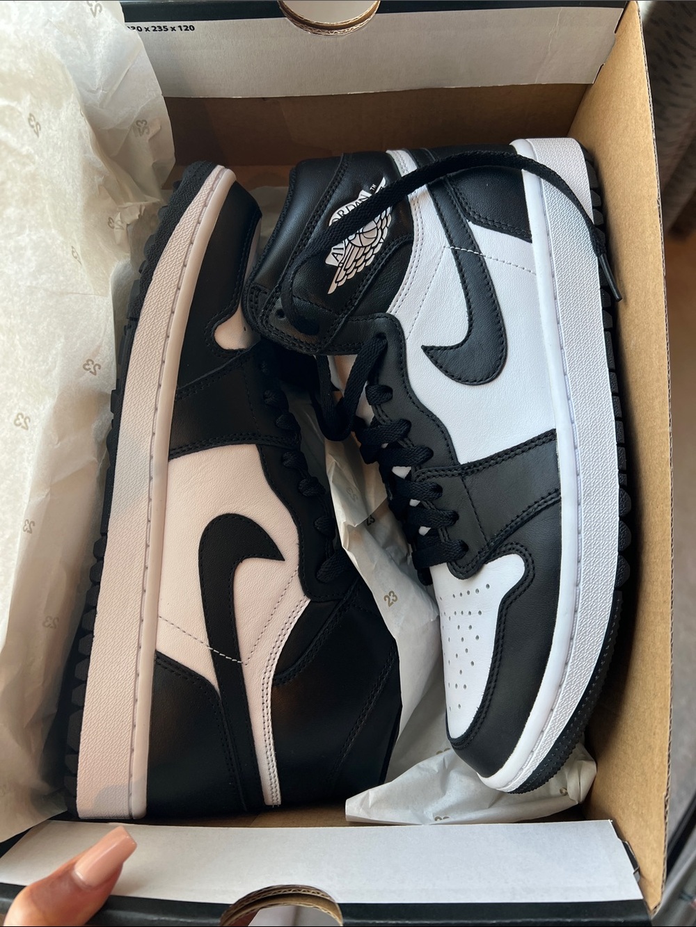 NWT Nike Air Jordan 1 High G Golf shoes White and Black- Men’s 9